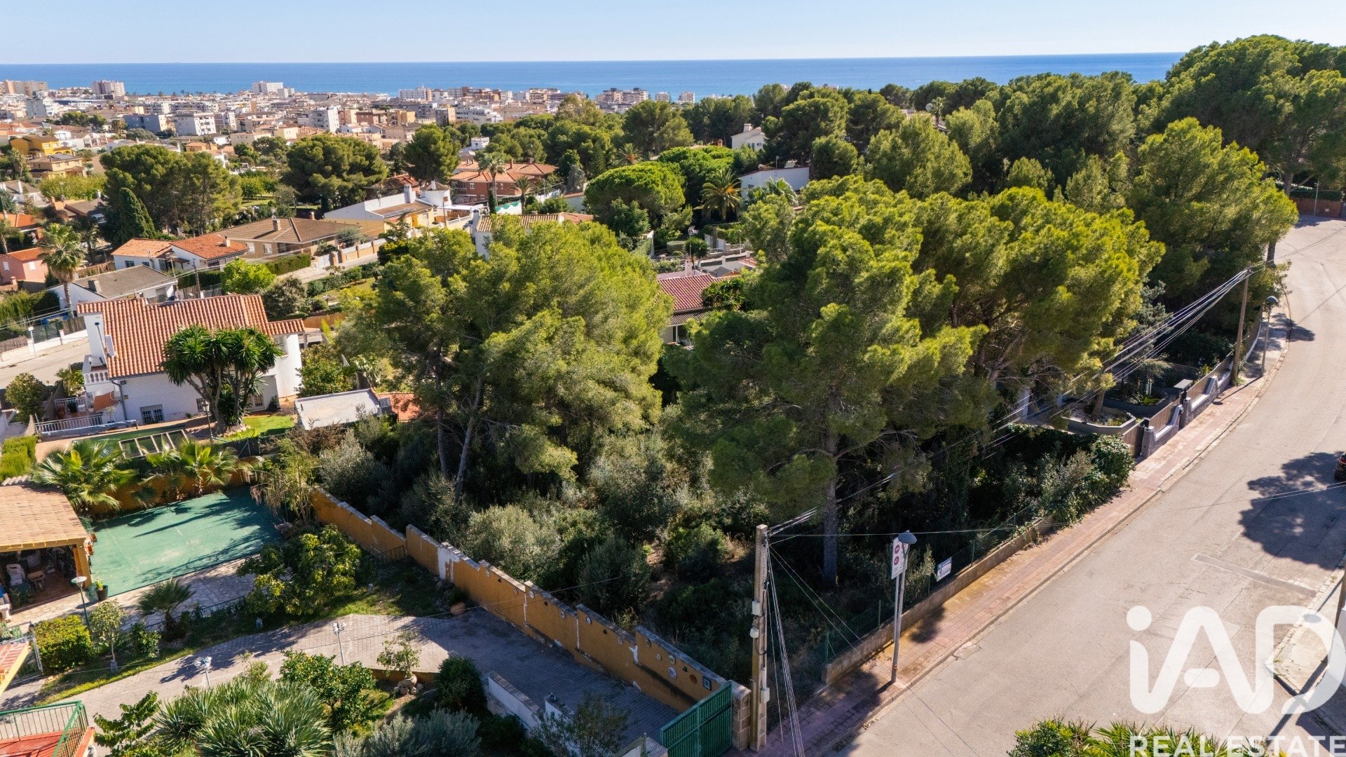 Zemes gabals Cunit, Tarragona, Spānijā 850 m2 Nr. 153136