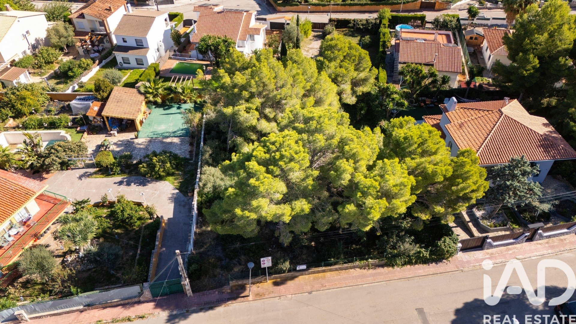 Zemes gabals Cunit, Tarragona, Spānijā 850 m2 Nr. 153136