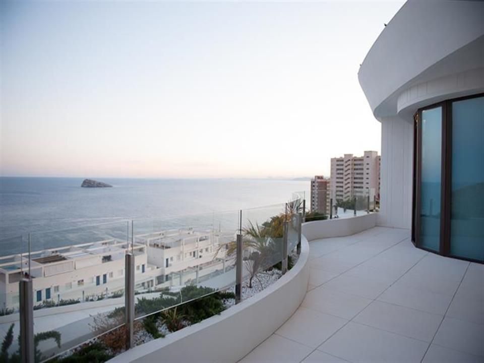 Huvila Benidorm, Alicante, Espanja 5 makuuhuonetta, 600 m2 No. 95751