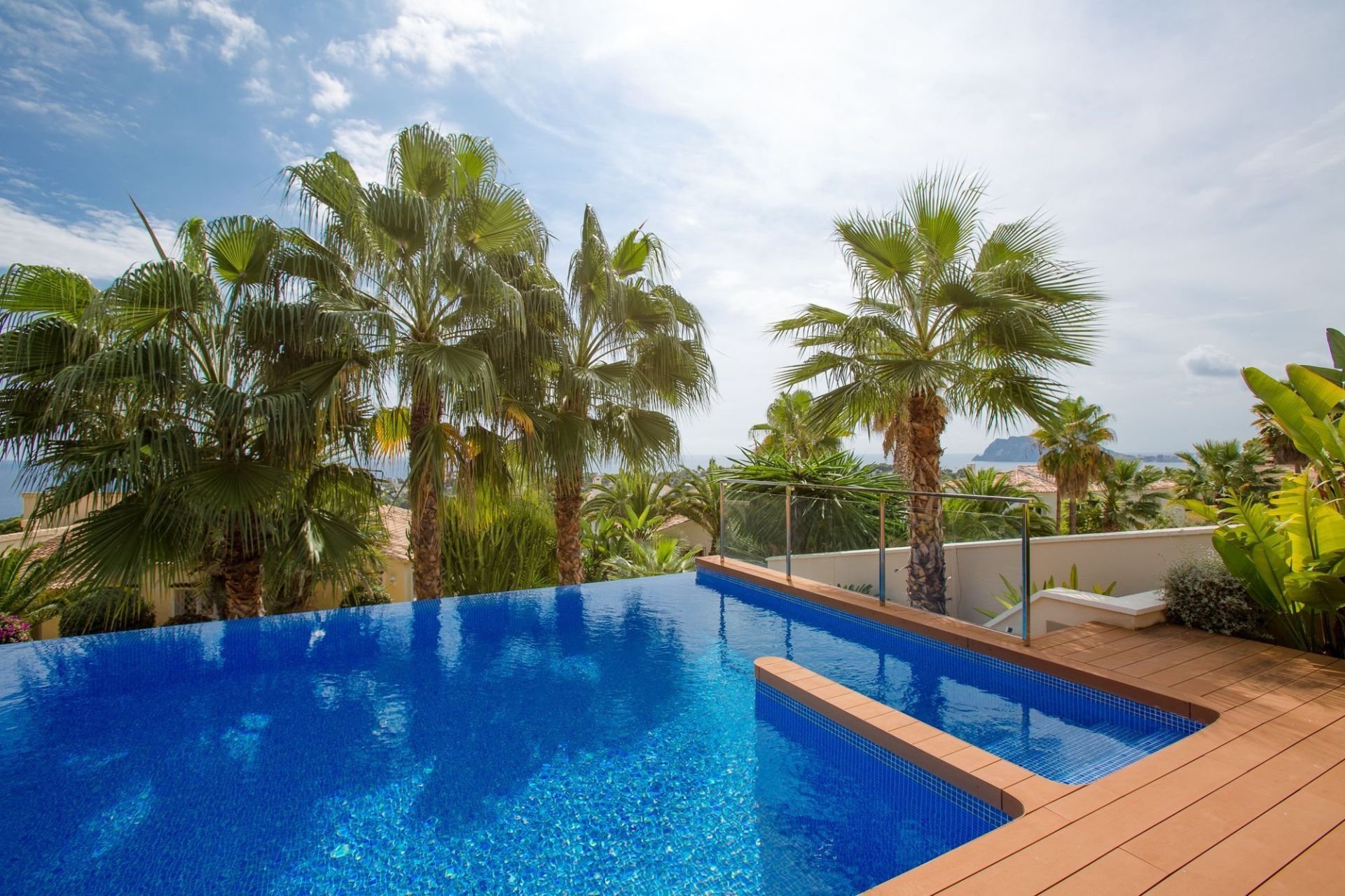Villa i Moraira, Alicante, Spanien 4 sovrum, 559 kvm. Nr. 95753