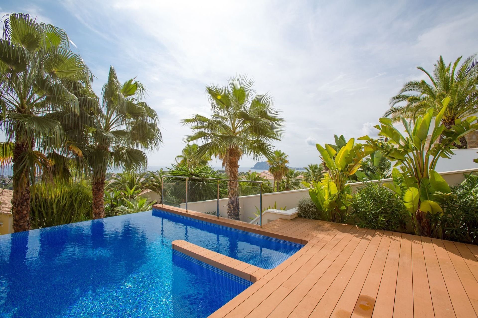 Villa i Moraira, Alicante, Spanien 4 sovrum, 559 kvm. Nr. 95753