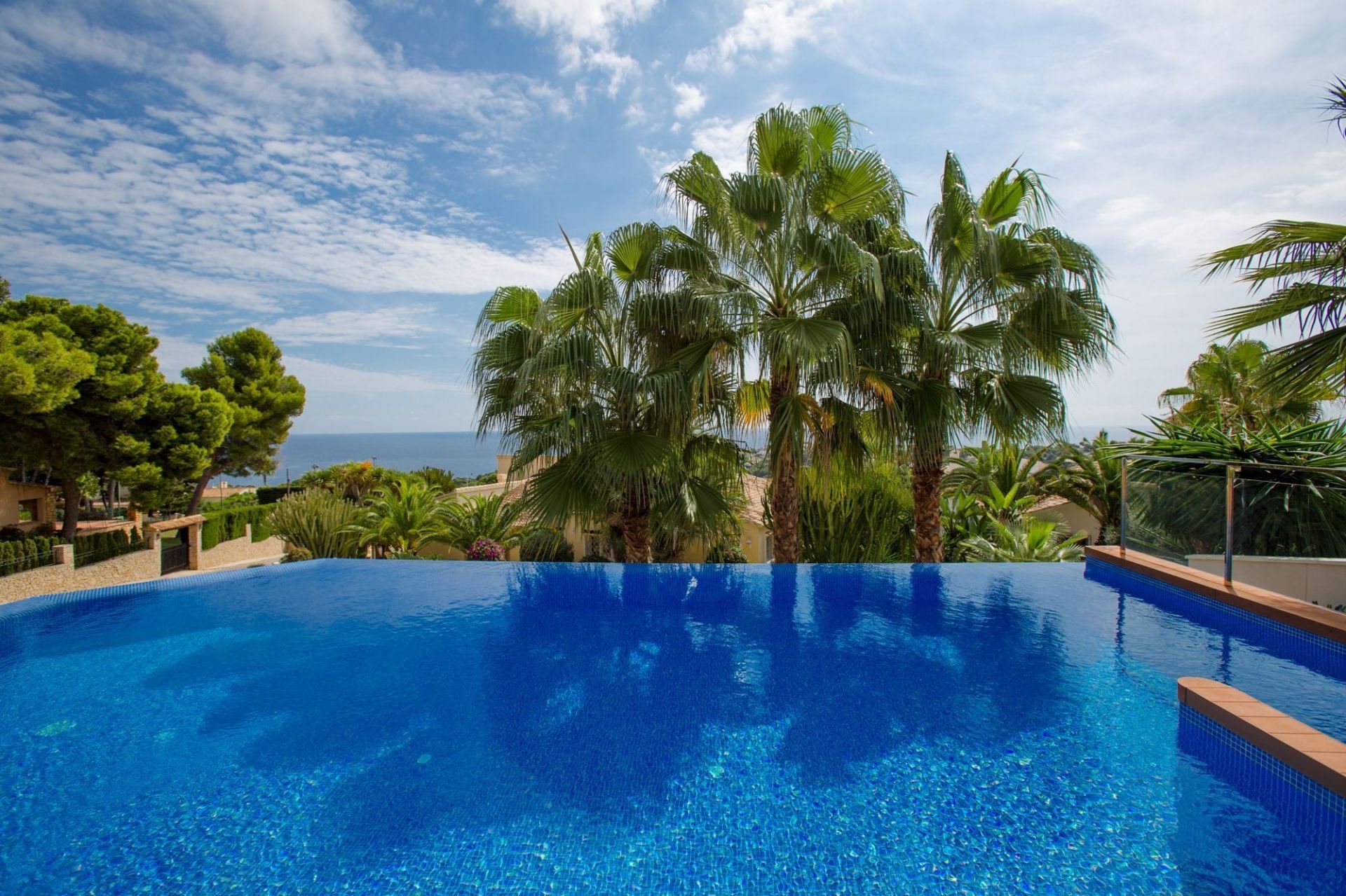 Villa i Moraira, Alicante, Spanien 4 sovrum, 559 kvm. Nr. 95753