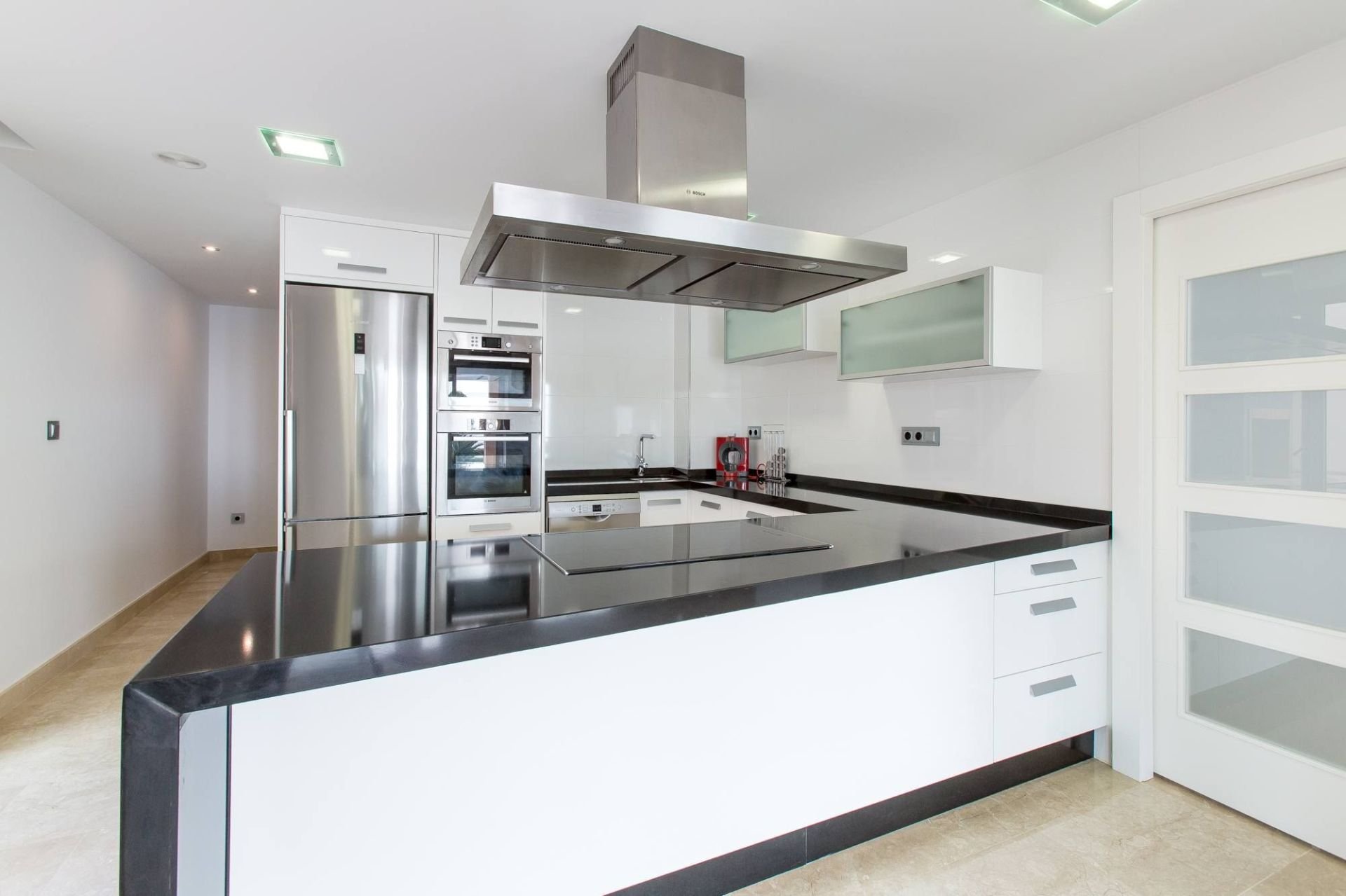 Villa i Moraira, Alicante, Spanien 4 sovrum, 559 kvm. Nr. 95753