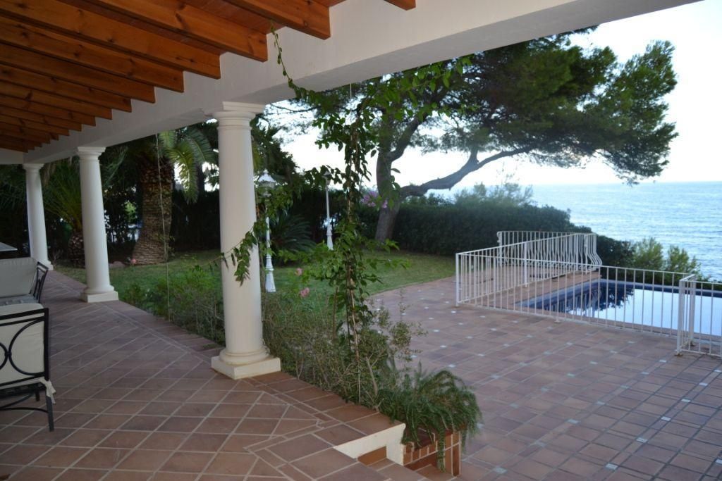 Villa in Calpe, Alicante, Spain 4 bedrooms, 230 sq.m. No. 95752