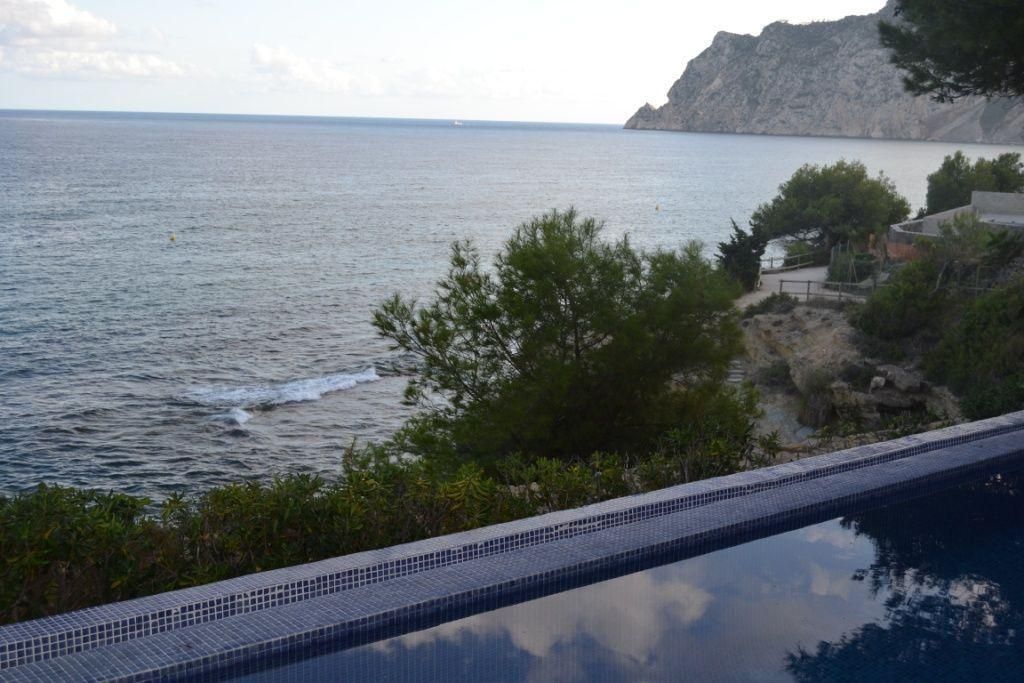 Villa in Calpe, Alicante, Spain 4 bedrooms, 230 sq.m. No. 95752