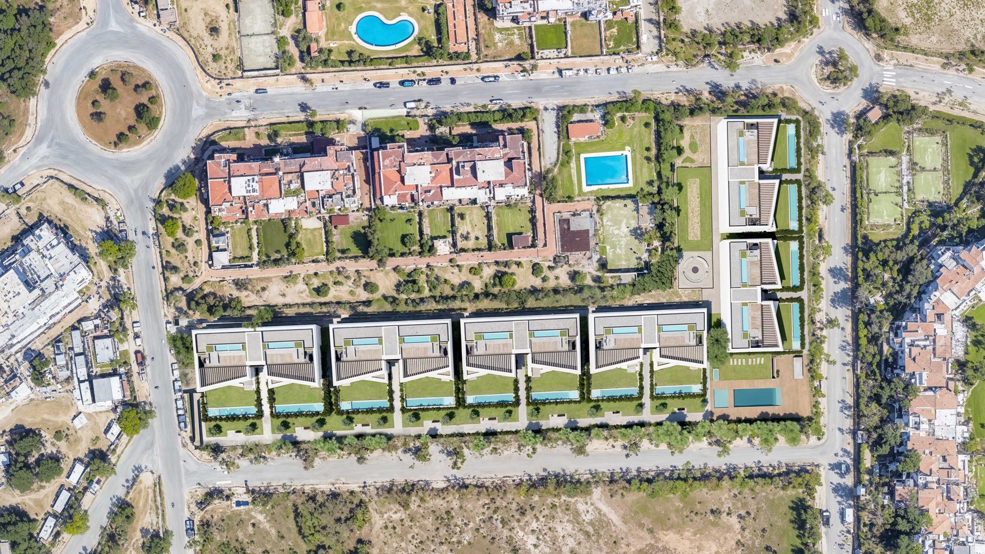 Appartamento a Estepona, Malaga, Spagna 3 camere da letto, 198 mq. N° 156033