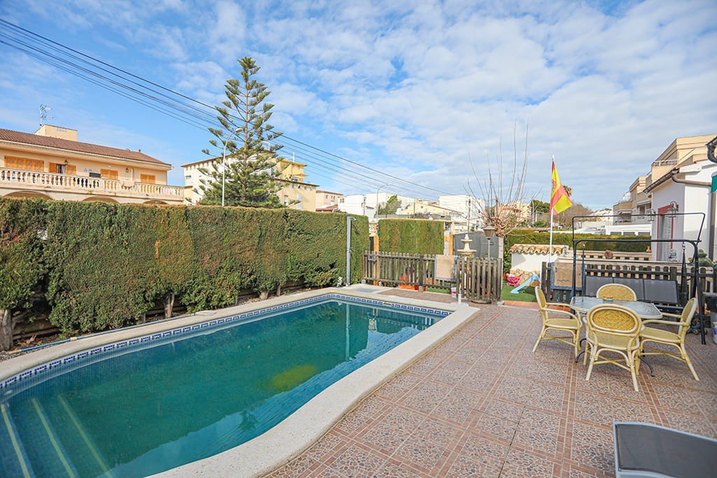Villa i Son Ferrer, Mallorca, Spanien 3 sovrum, 150 kvm. Nr. 147874