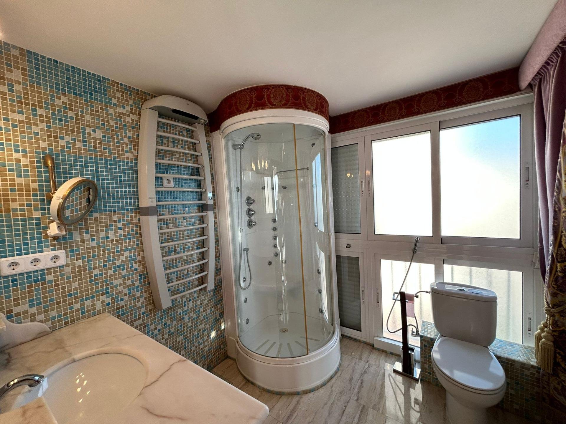 Apartment à Benidorm, Alicante, Espagne 2 chambres, 140 m2 No. 165483