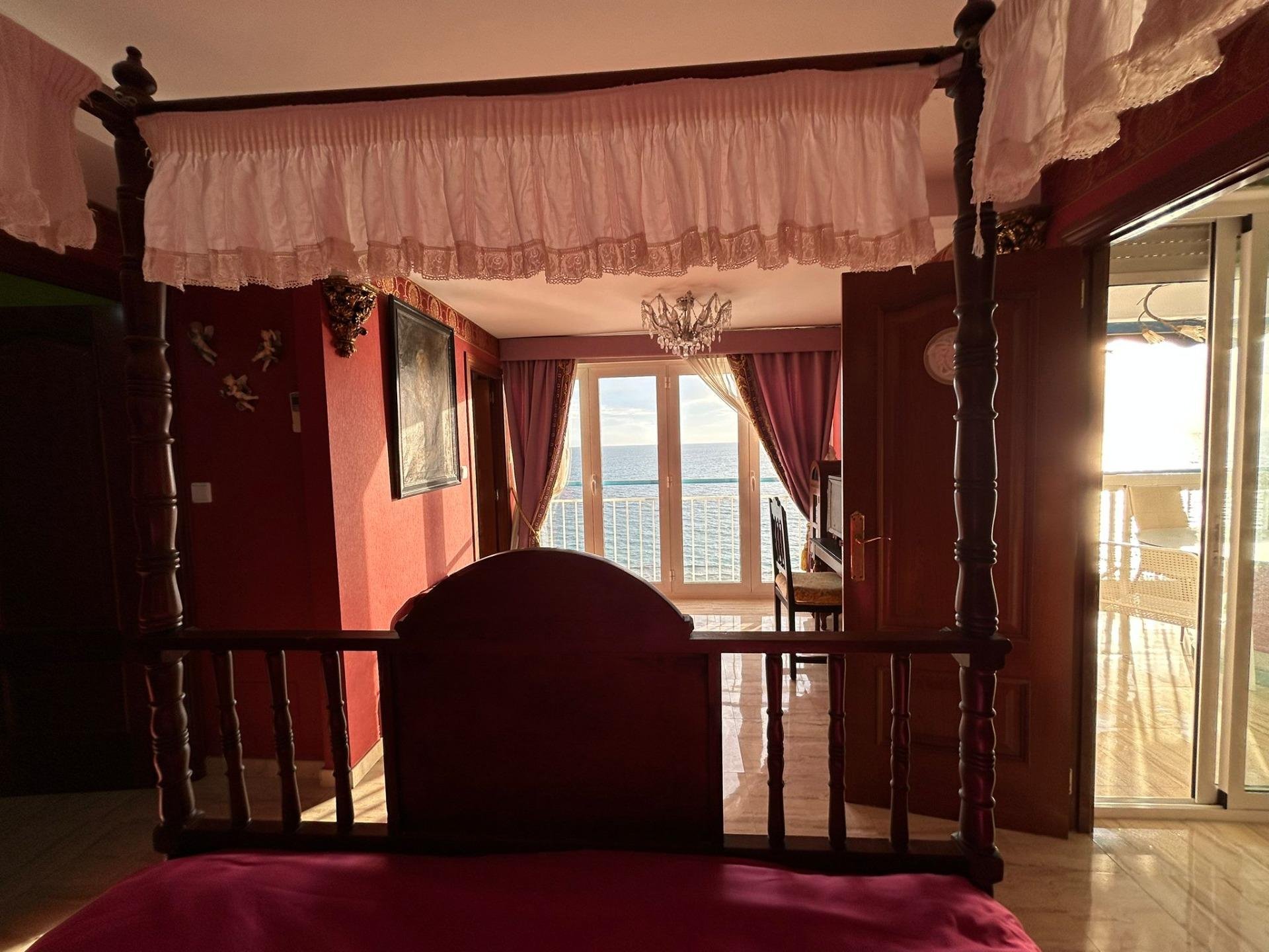 Apartment à Benidorm, Alicante, Espagne 2 chambres, 140 m2 No. 165483