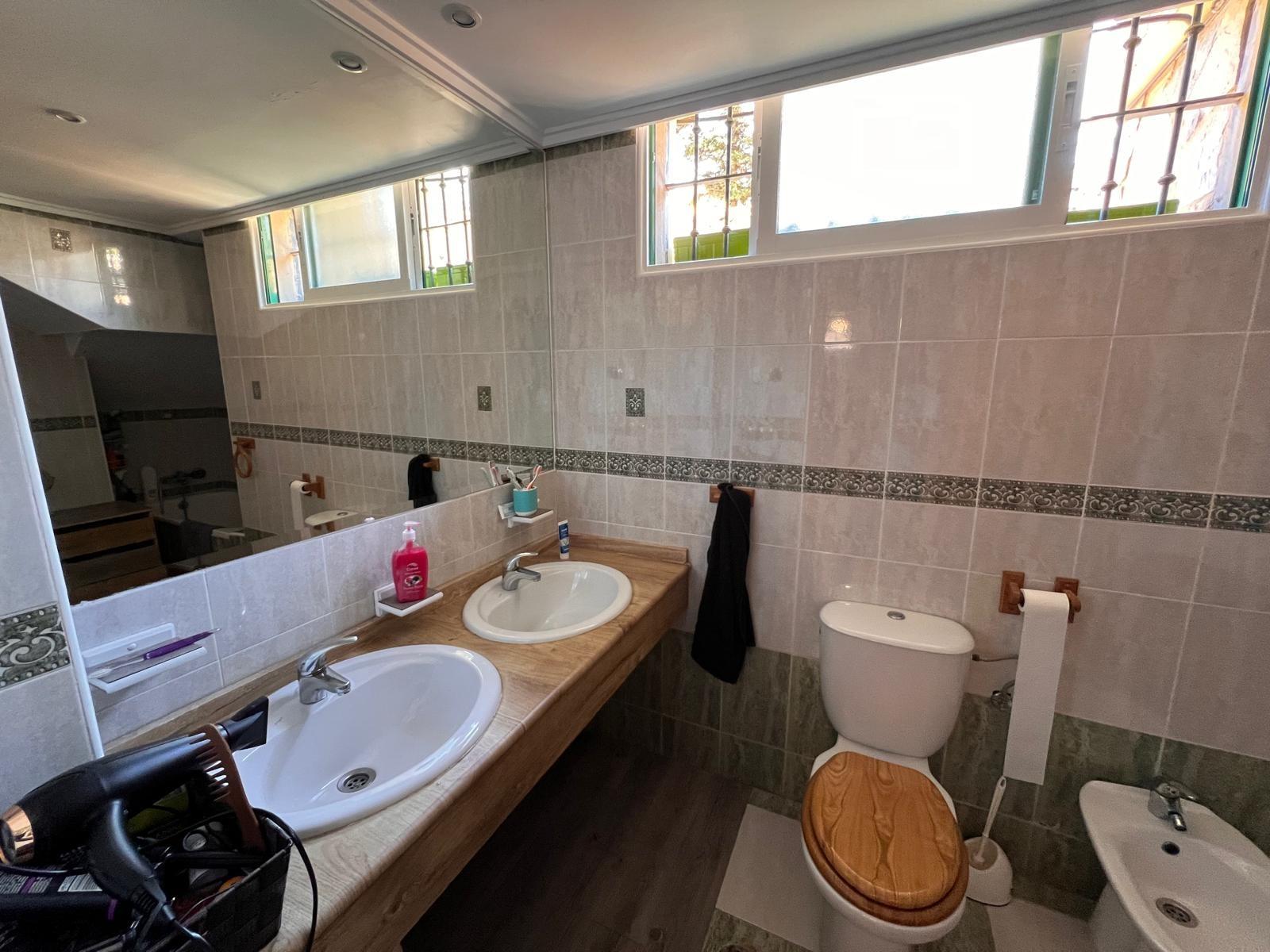 Villa en Benidorm, Alicante, España 480 m2 No. 165487