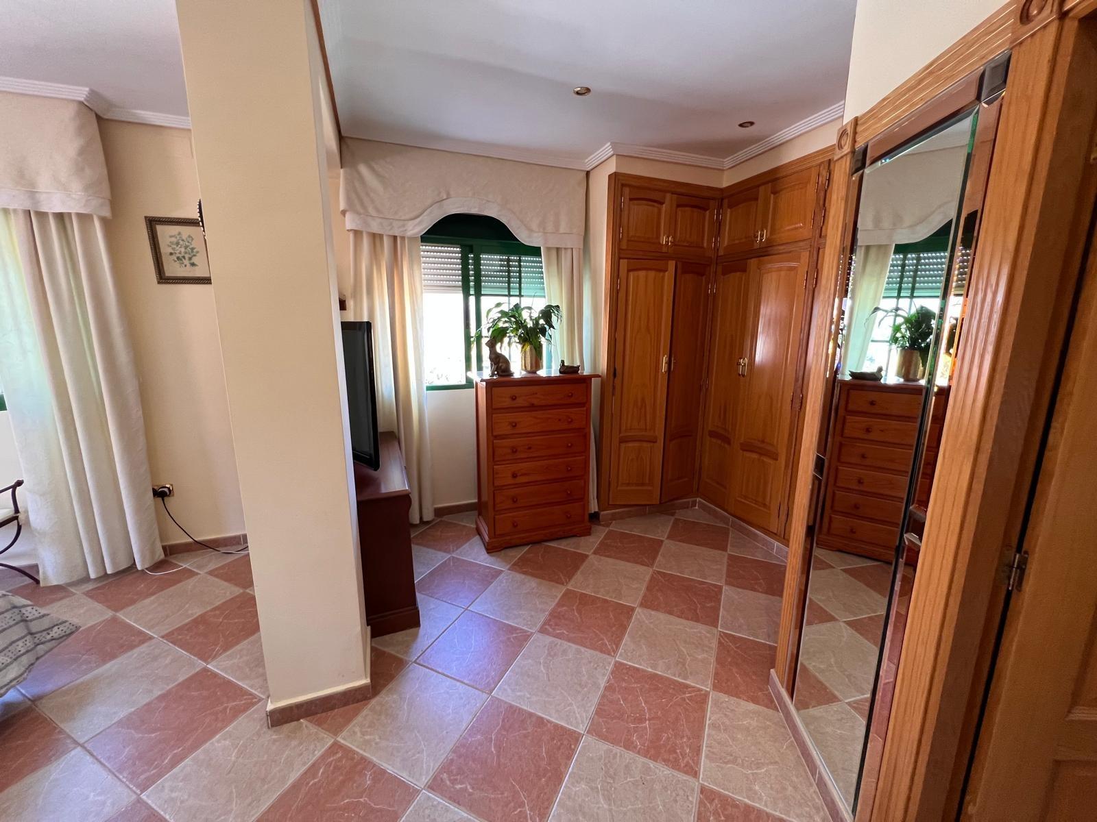Villa en Benidorm, Alicante, España 480 m2 No. 165487