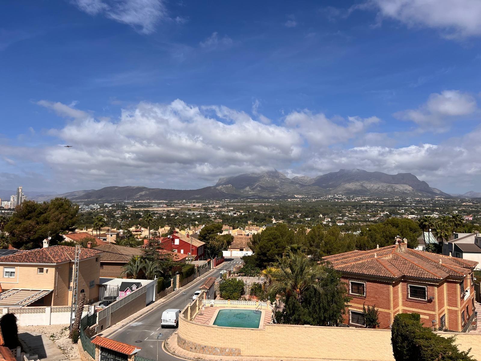 Villa en Benidorm, Alicante, España 480 m2 No. 165487