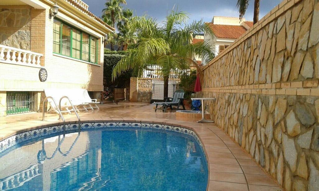 Villa en Benidorm, Alicante, España 480 m2 No. 165487