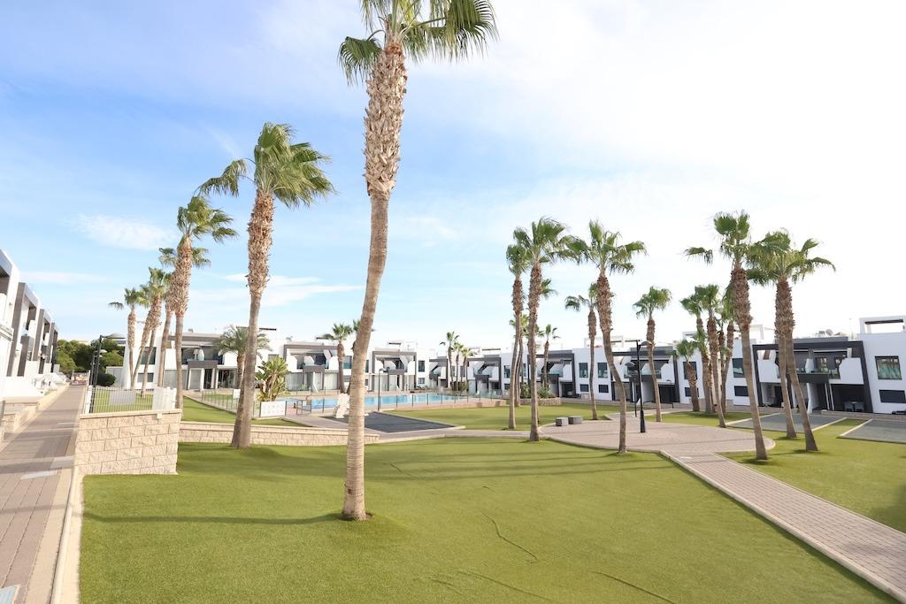 Bungalow i La Zenia, Alicante, Spanien 2 sovrum, 73 kvm. Nr. 189378