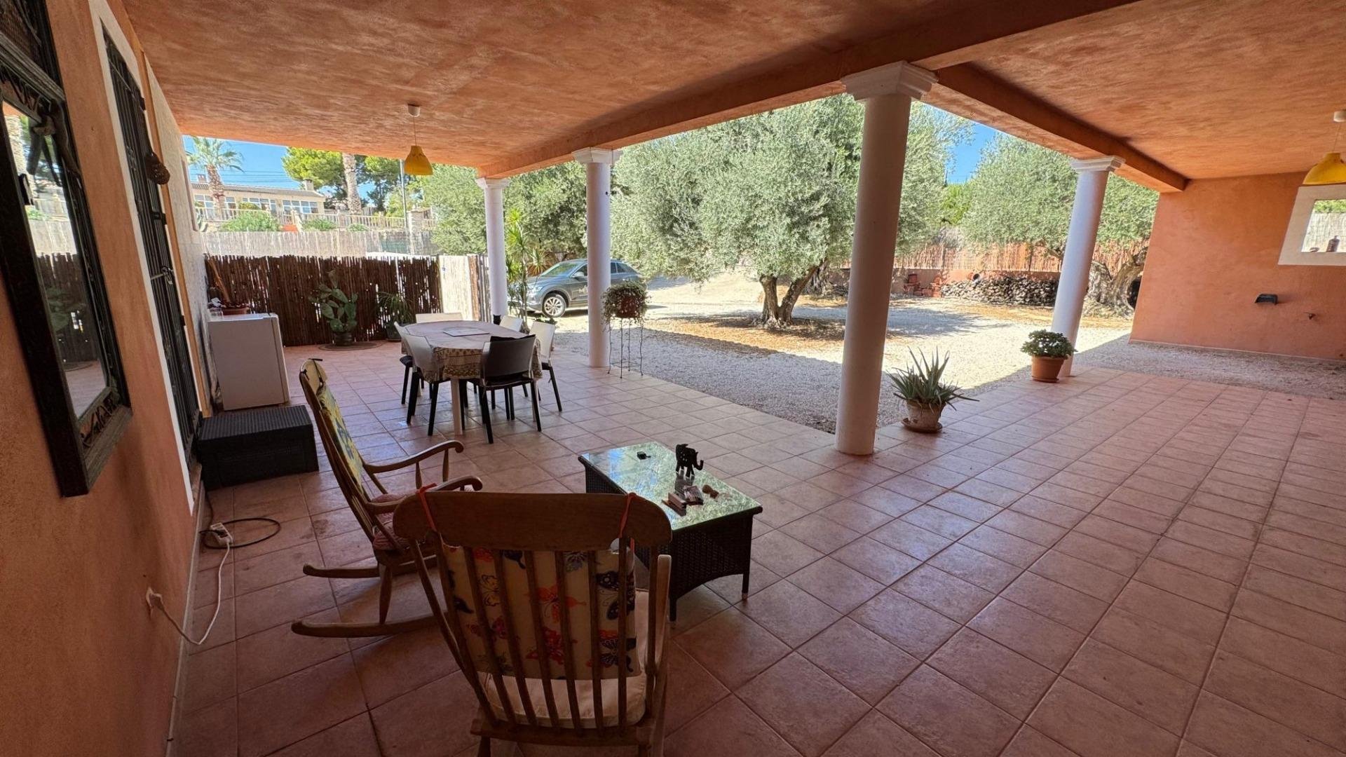 Finca a Albatera, Alicante, Spagna 6 camere da letto, 226 mq. N° 189381