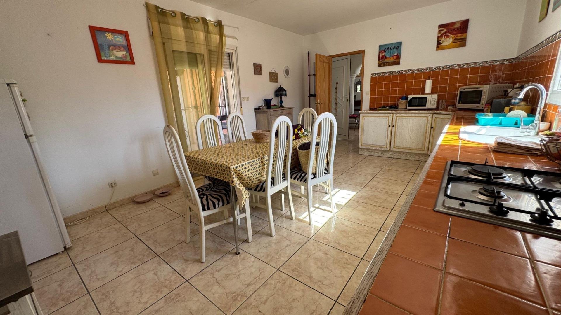 Finca a Albatera, Alicante, Spagna 6 camere da letto, 226 mq. N° 189381