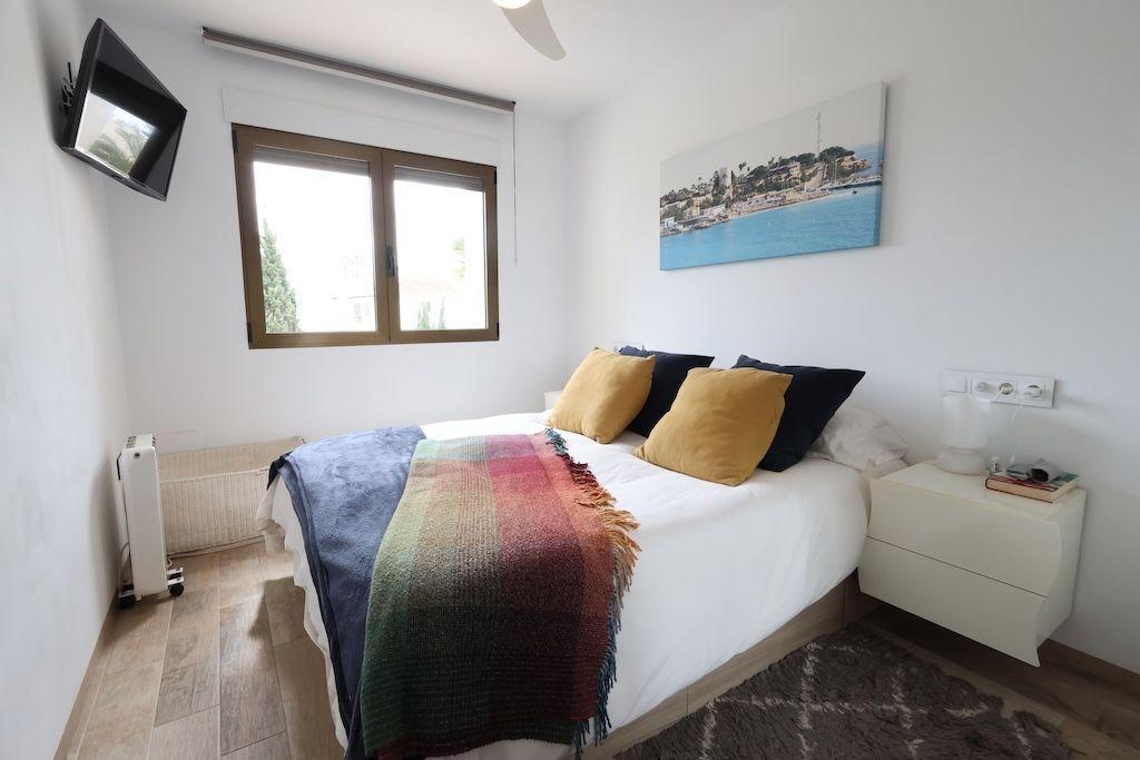 Townhouse in Alicante, Spain 4 bedrooms, 100 sq.m. No. 189382