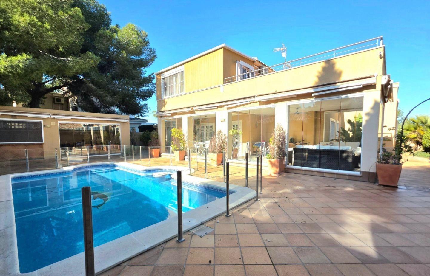 Townhouse in Dehesa De Campoamor, Alicante, Spanien 5 Schlafzimmer, 179 m2 Nr. 191633