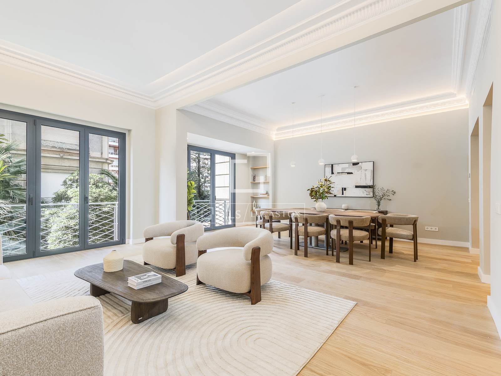 Apartamento en Barcelona, España 5 dormitorios, 223 m2 No. 161418