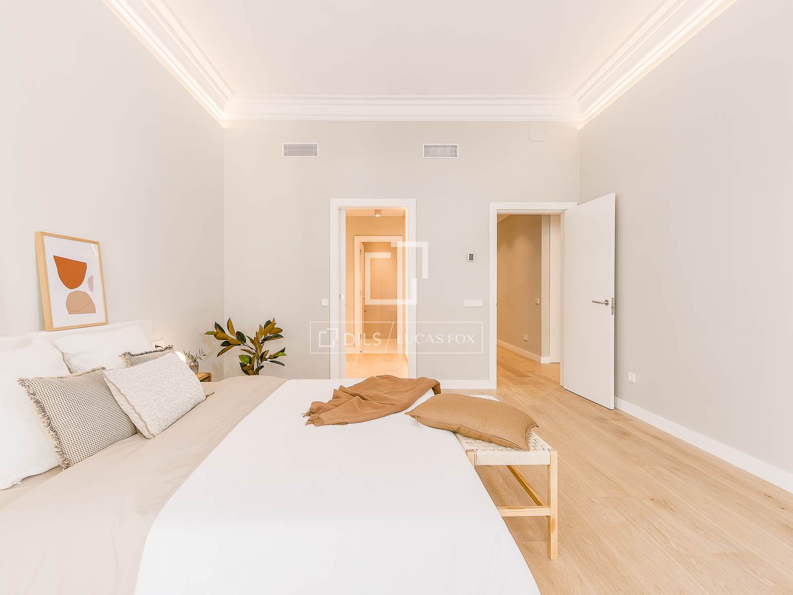 Apartamento en Barcelona, España 5 dormitorios, 223 m2 No. 161418