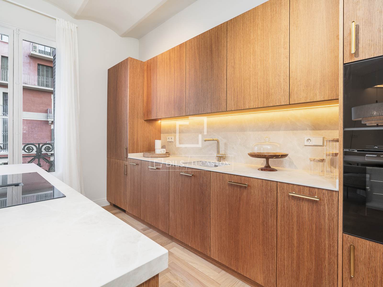 Apartment à Barcelona, Espagne 4 chambres, 183 m2 No. 161414
