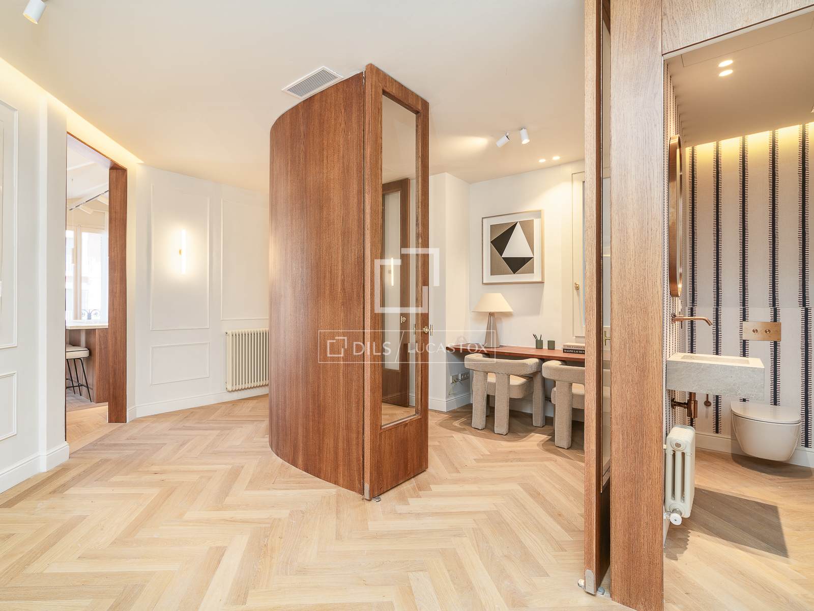 Apartment à Barcelona, Espagne 4 chambres, 183 m2 No. 161414