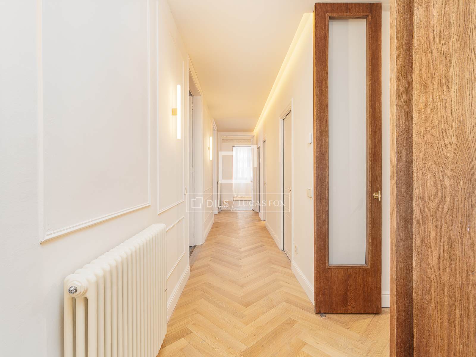 Apartment à Barcelona, Espagne 4 chambres, 183 m2 No. 161414