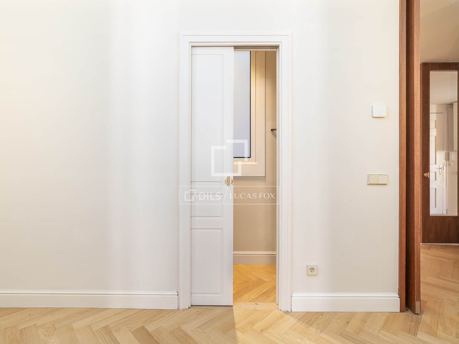 Apartment à Barcelona, Espagne 4 chambres, 183 m2 No. 161414