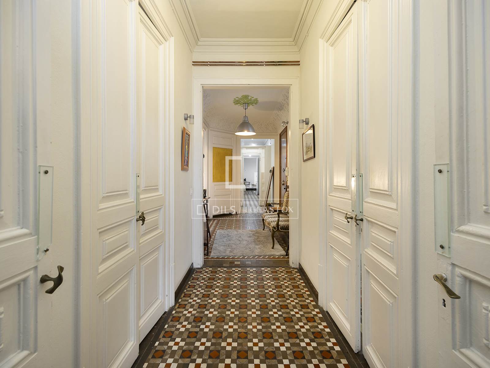 Dzīvoklis Barcelona, Spānijā 5 istabas, 161 m2 Nr. 161419