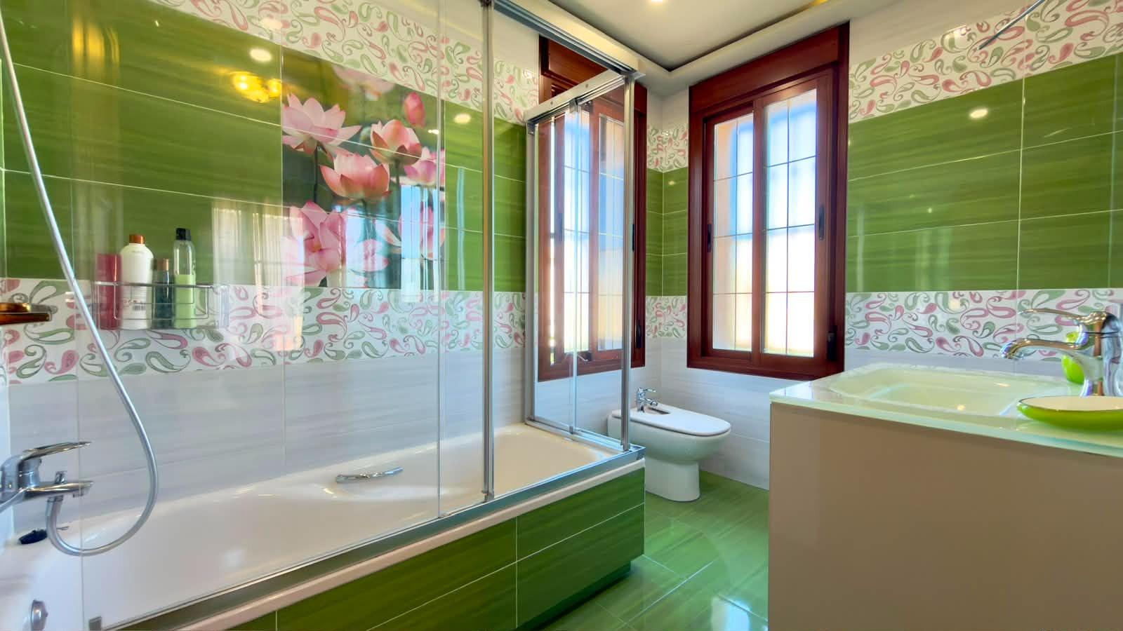 Villa in Calpe, Alicante, Spain 8 bedrooms, 1000 sq.m. No. 168357