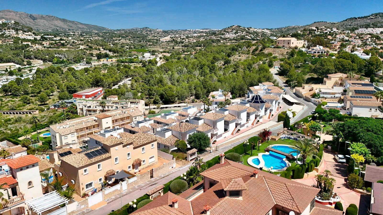 Villa in Calpe, Alicante, Spain 8 bedrooms, 1000 sq.m. No. 168357