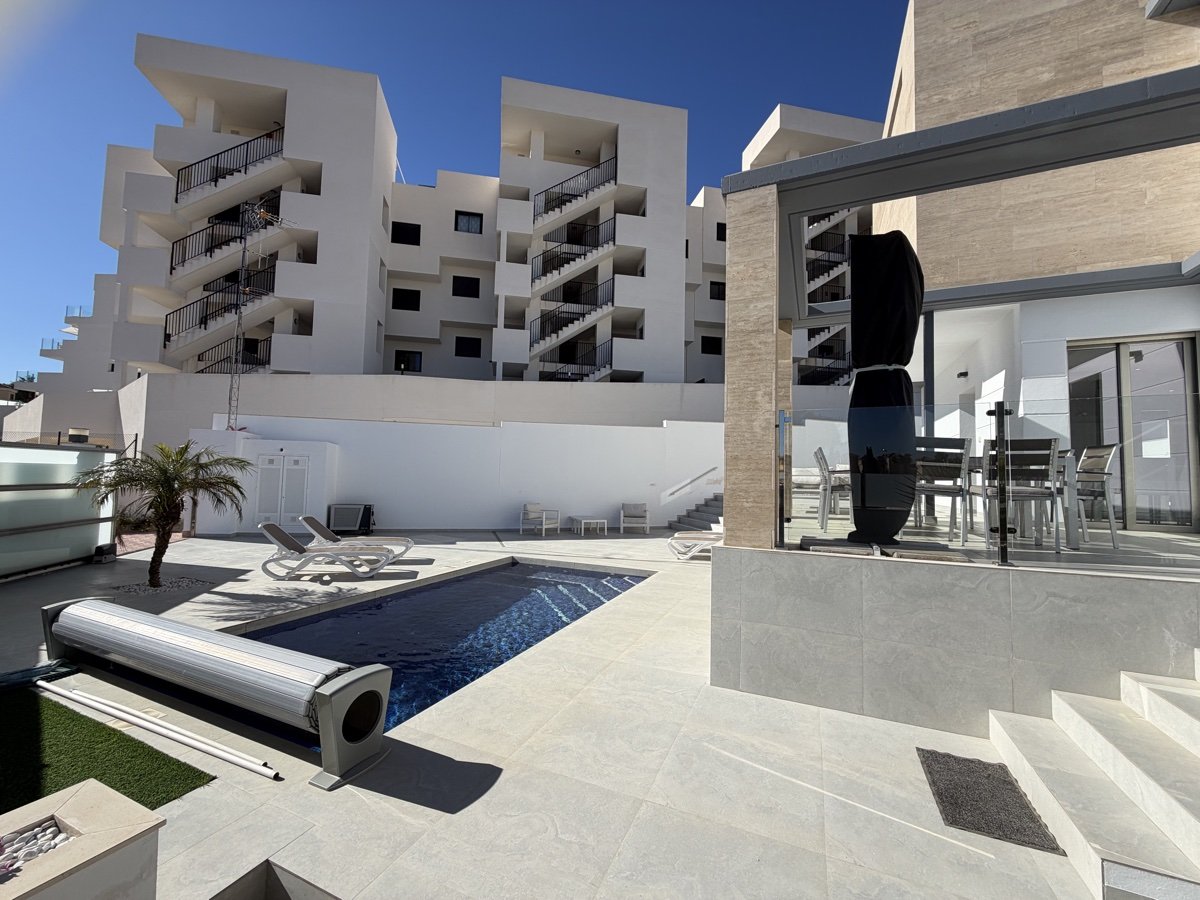 Villa Villamartin, Alicante, Spānijā 4 istabas, 148 m2 Nr. 155527