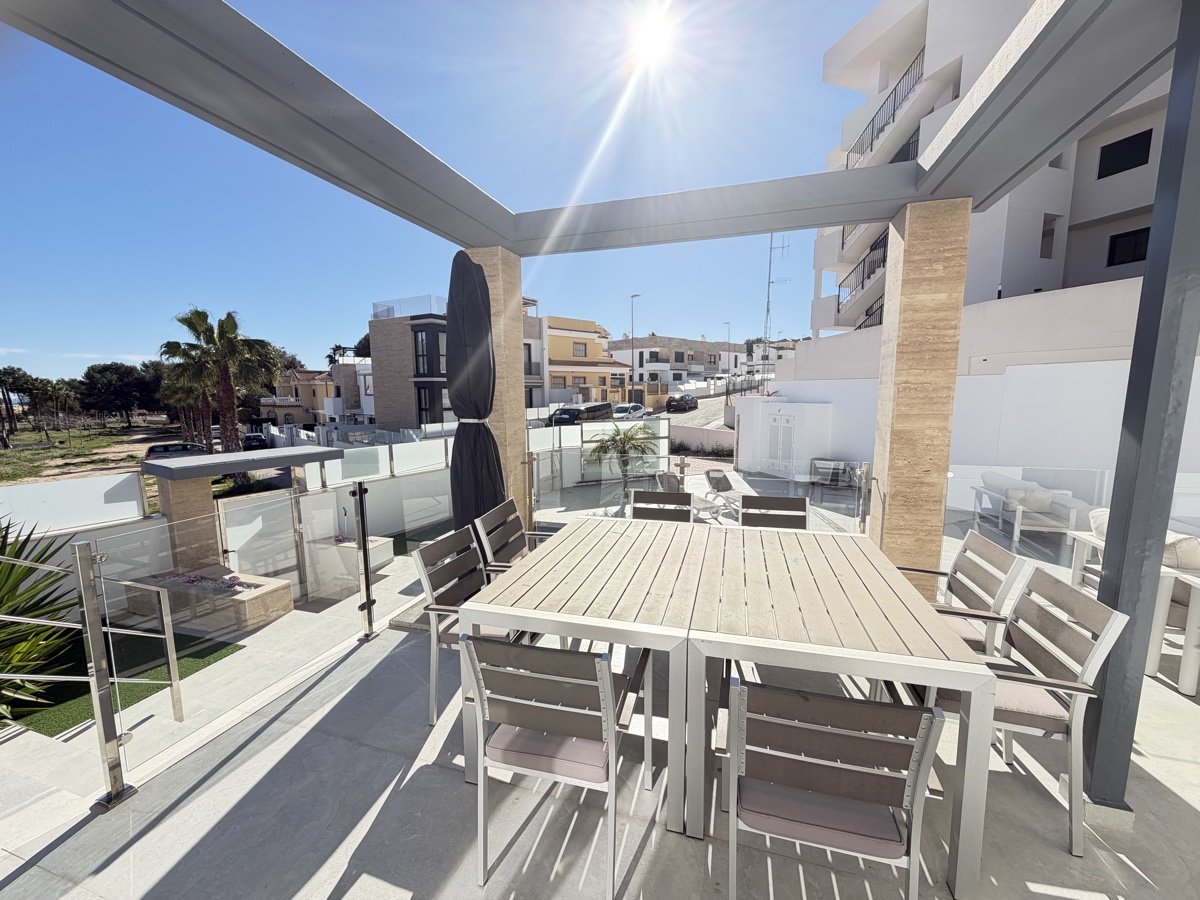 Villa Villamartin, Alicante, Spānijā 4 istabas, 148 m2 Nr. 155527