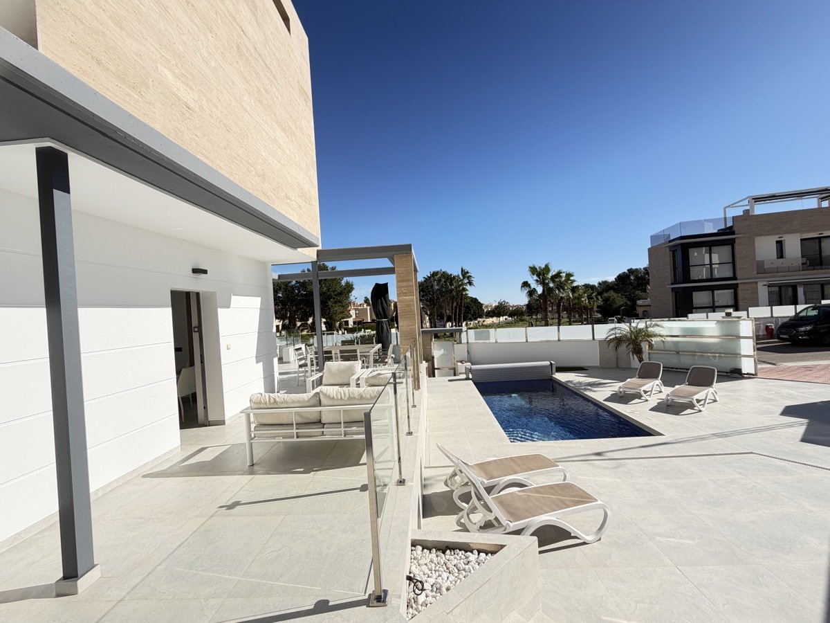 Villa Villamartin, Alicante, Spānijā 4 istabas, 148 m2 Nr. 155527