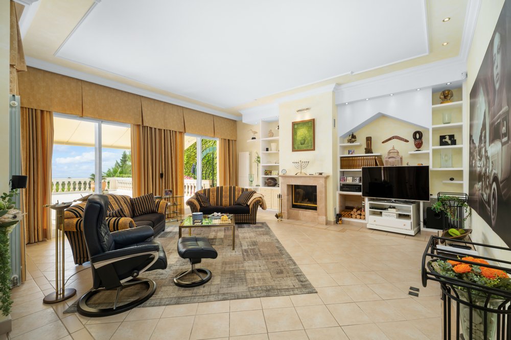 Villa in Bendinat, Mallorca, Spain 4 bedrooms, 344 sq.m. No. 103858