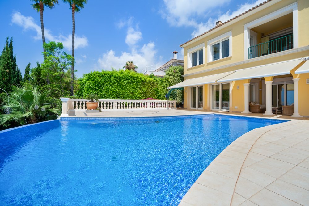 Villa in Bendinat, Mallorca, Spain 4 bedrooms, 344 sq.m. No. 103858
