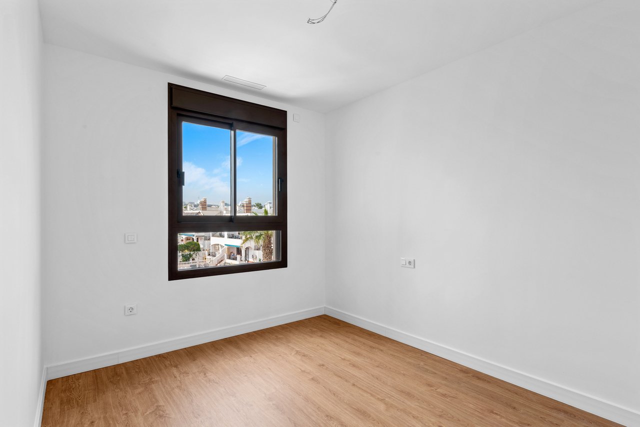Apartment in Villamartin, Alicante, Spain 2 bedrooms, 80 sq.m. No. 146435