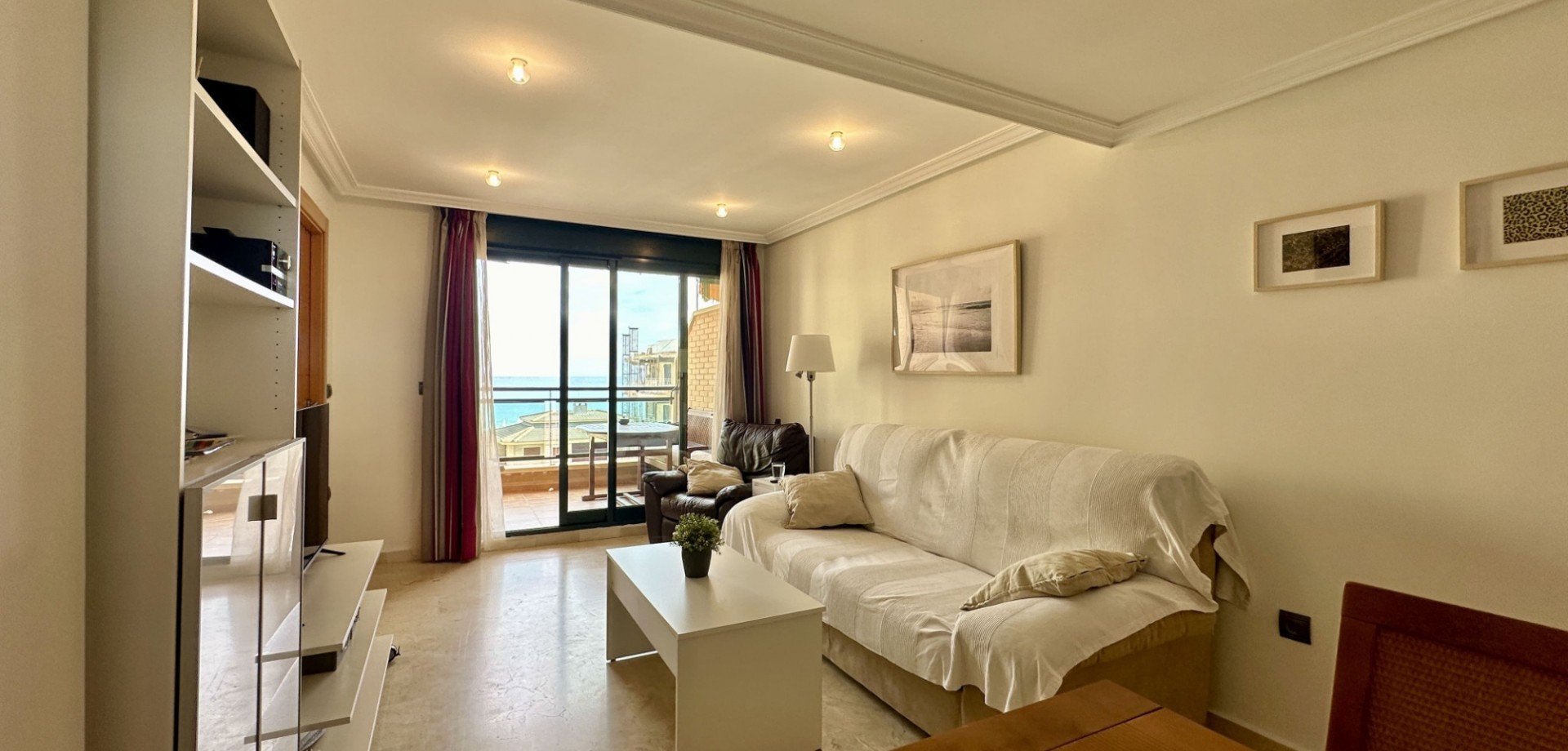 Apartment à Guardamar del Segura, Alicante, Espagne 2 chambres, 78 m2 No. 146441