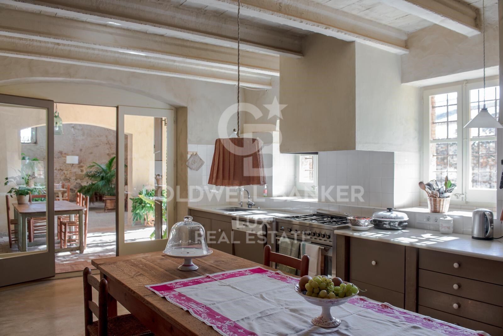 House à Girona, Espagne 6 chambres, 842 m2 No. 160038