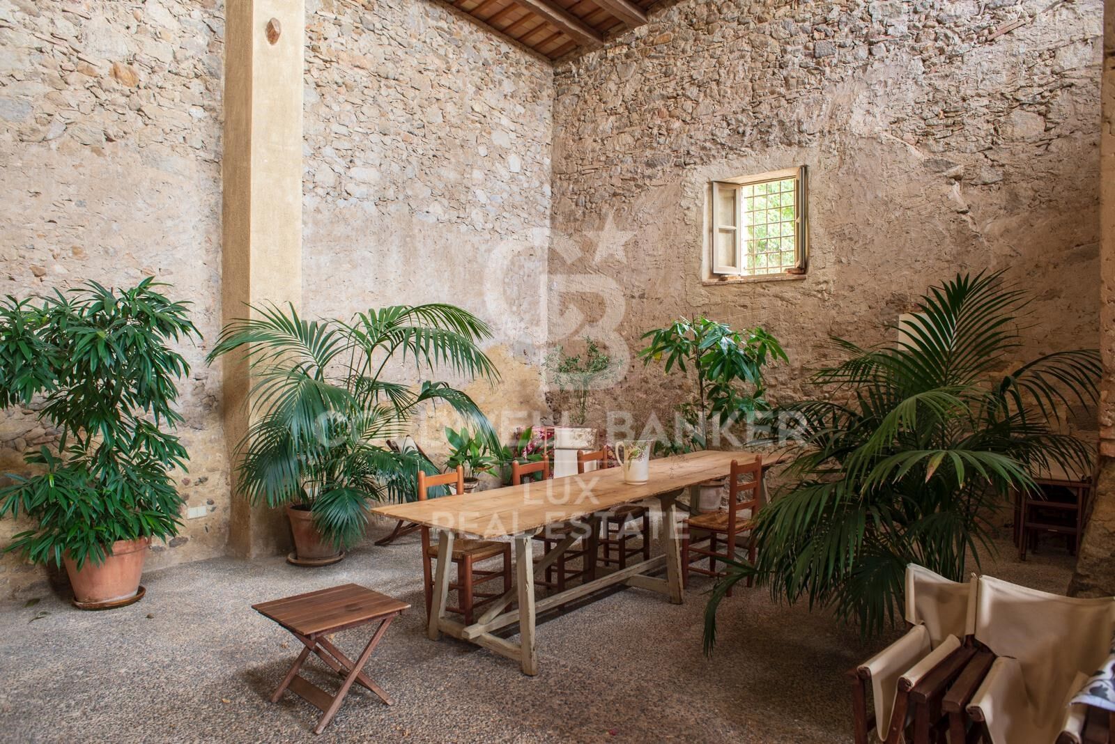 House à Girona, Espagne 6 chambres, 842 m2 No. 160038