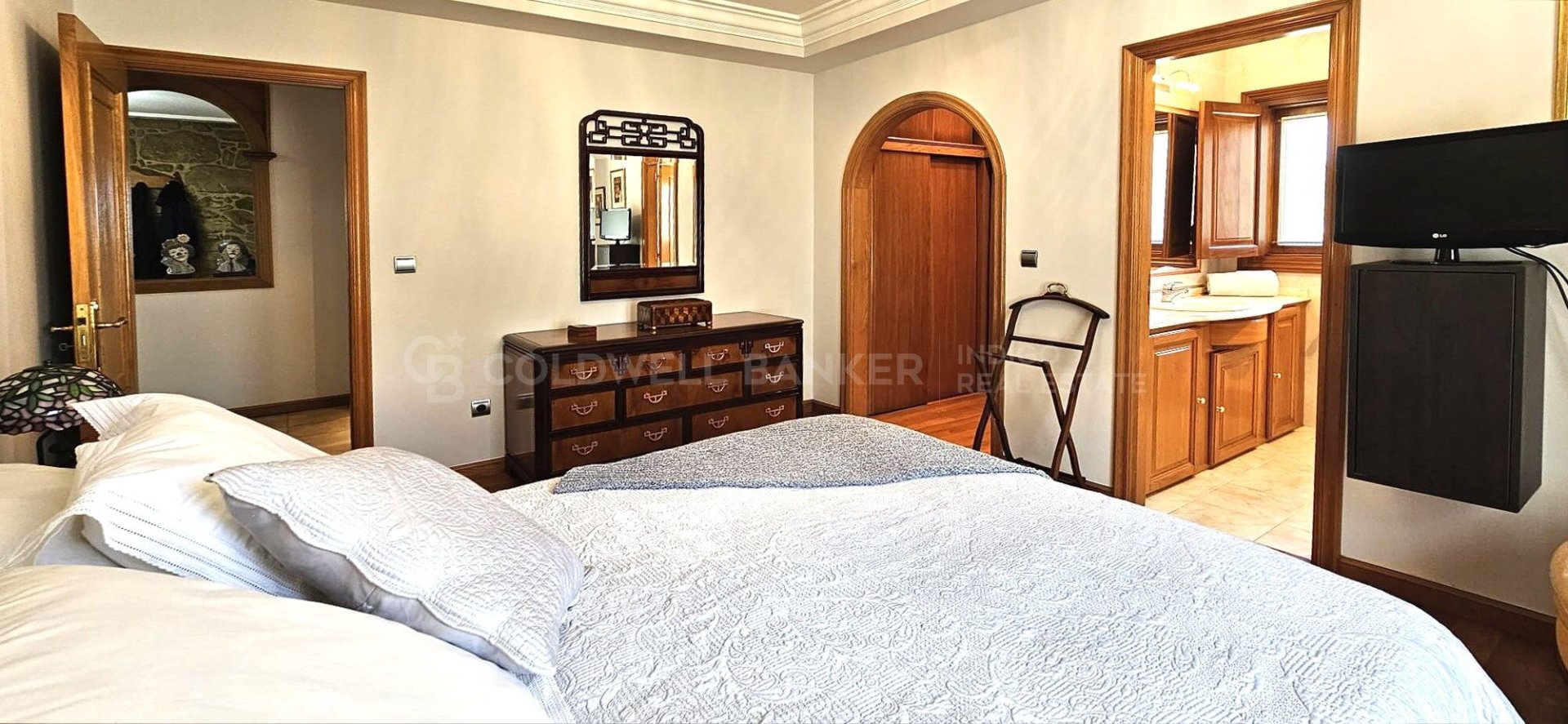 House in Meis, Pontevedra, Spain 5 bedrooms, 400 sq.m. No. 160042