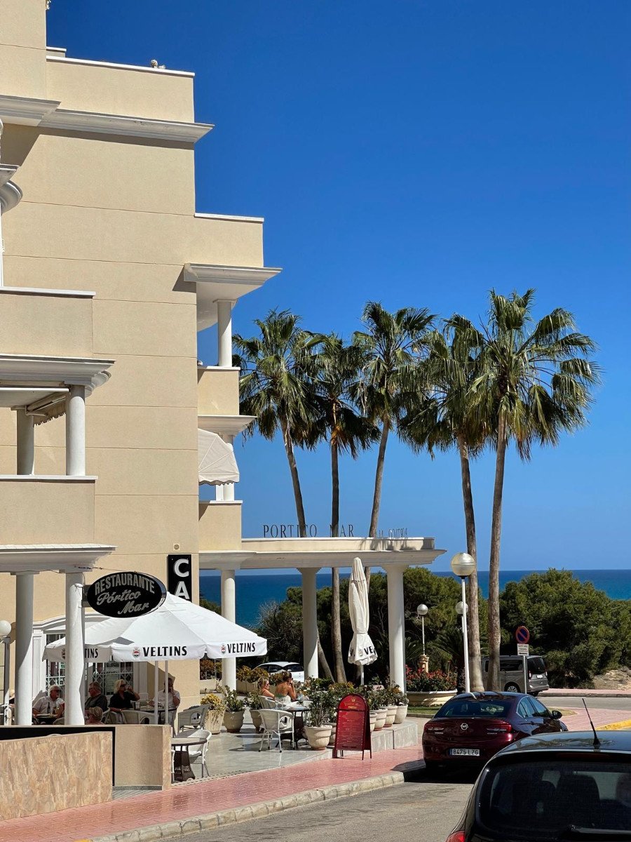 Commercial property in Guardamar del Segura, Alicante, Spain 1 bedroom, 213 sq.m. No. 139318