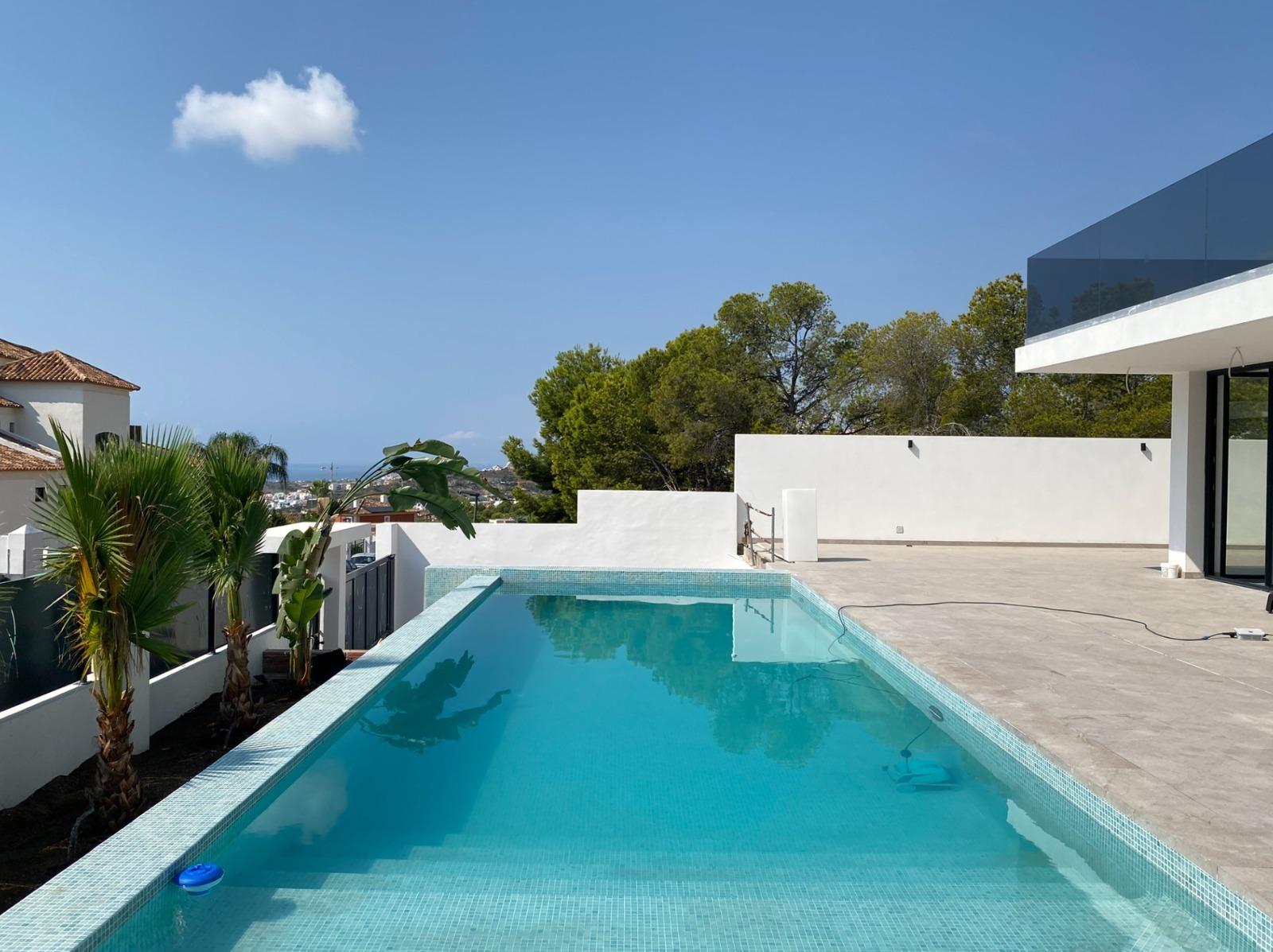 Villa a Finestrat, Alicante, Spagna 6 camere da letto, 500 mq. N° 165717