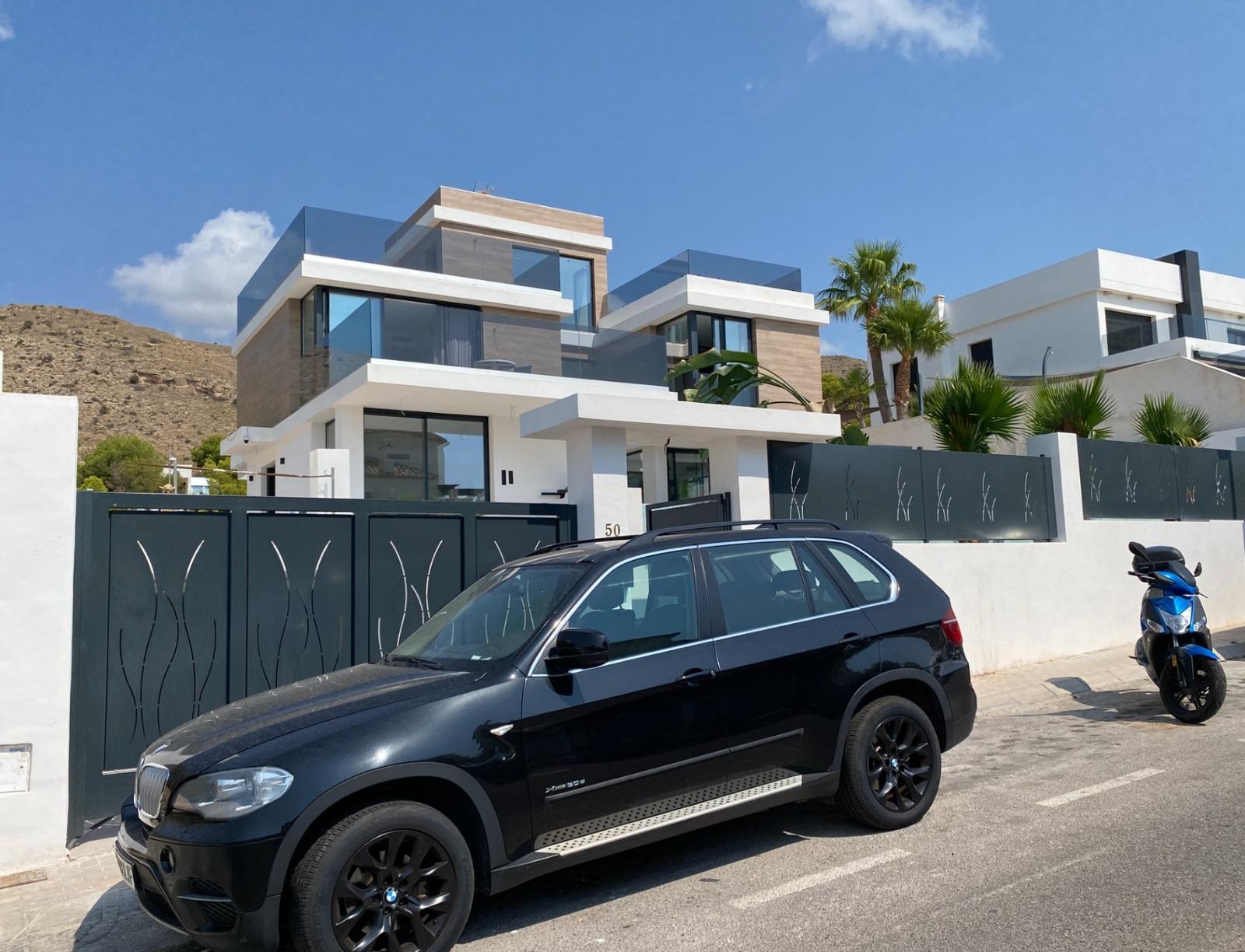 Villa a Finestrat, Alicante, Spagna 6 camere da letto, 500 mq. N° 165717