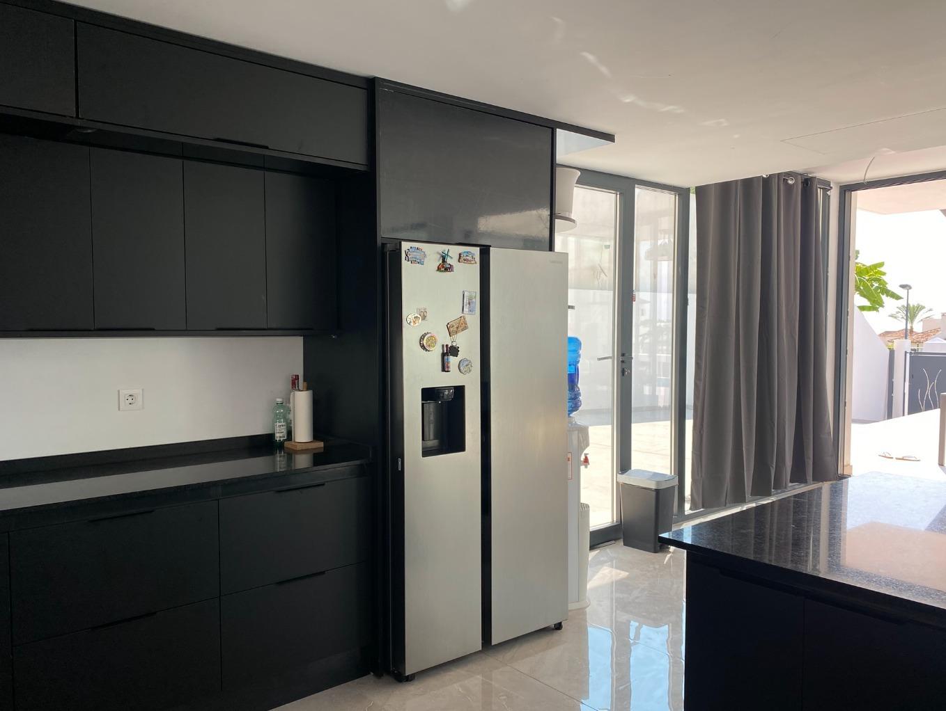 Villa a Finestrat, Alicante, Spagna 6 camere da letto, 500 mq. N° 165717