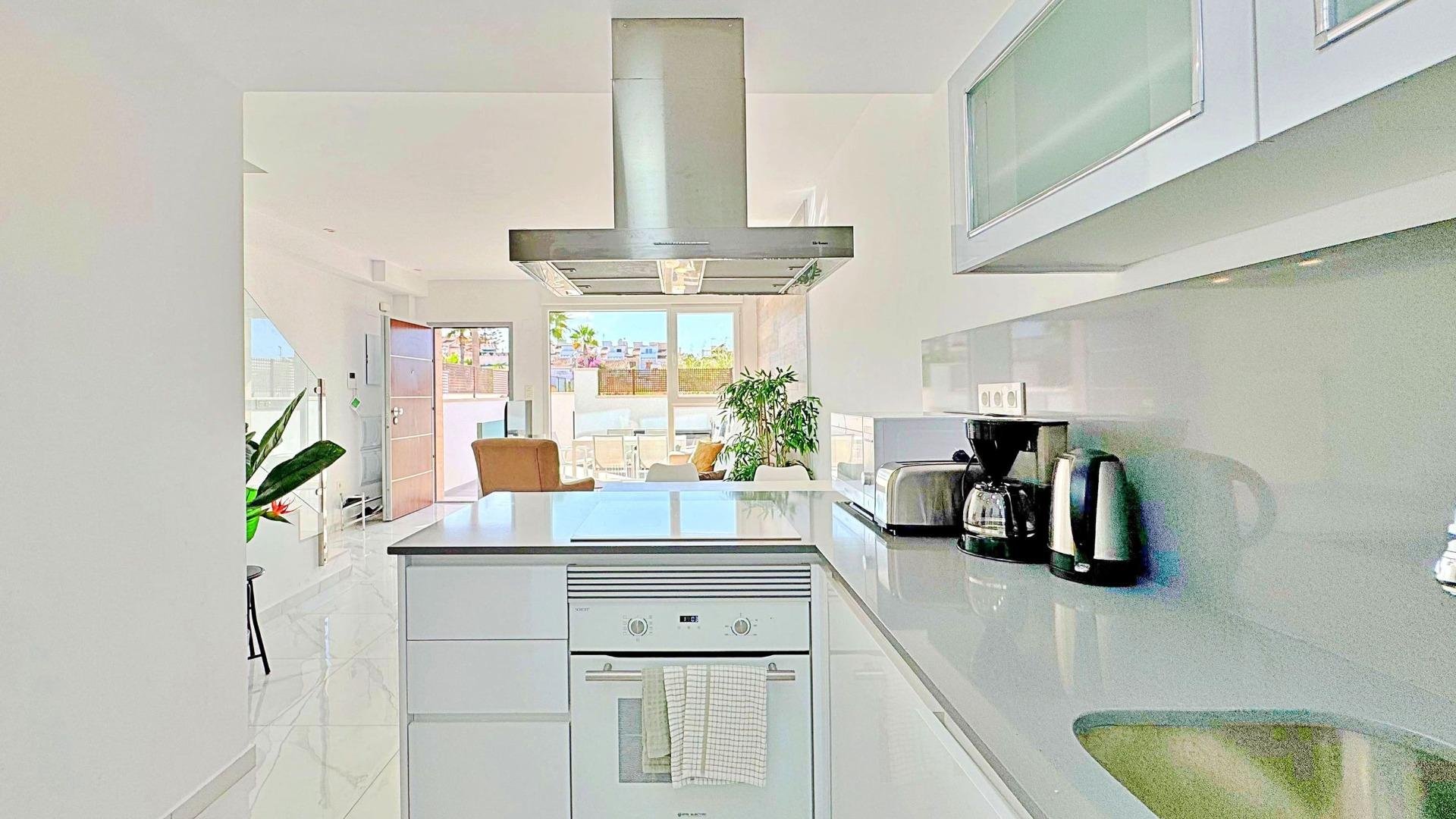 Bungalow i Torrevieja, Alicante, Spanien 3 sovrum, 113 kvm. Nr. 165713