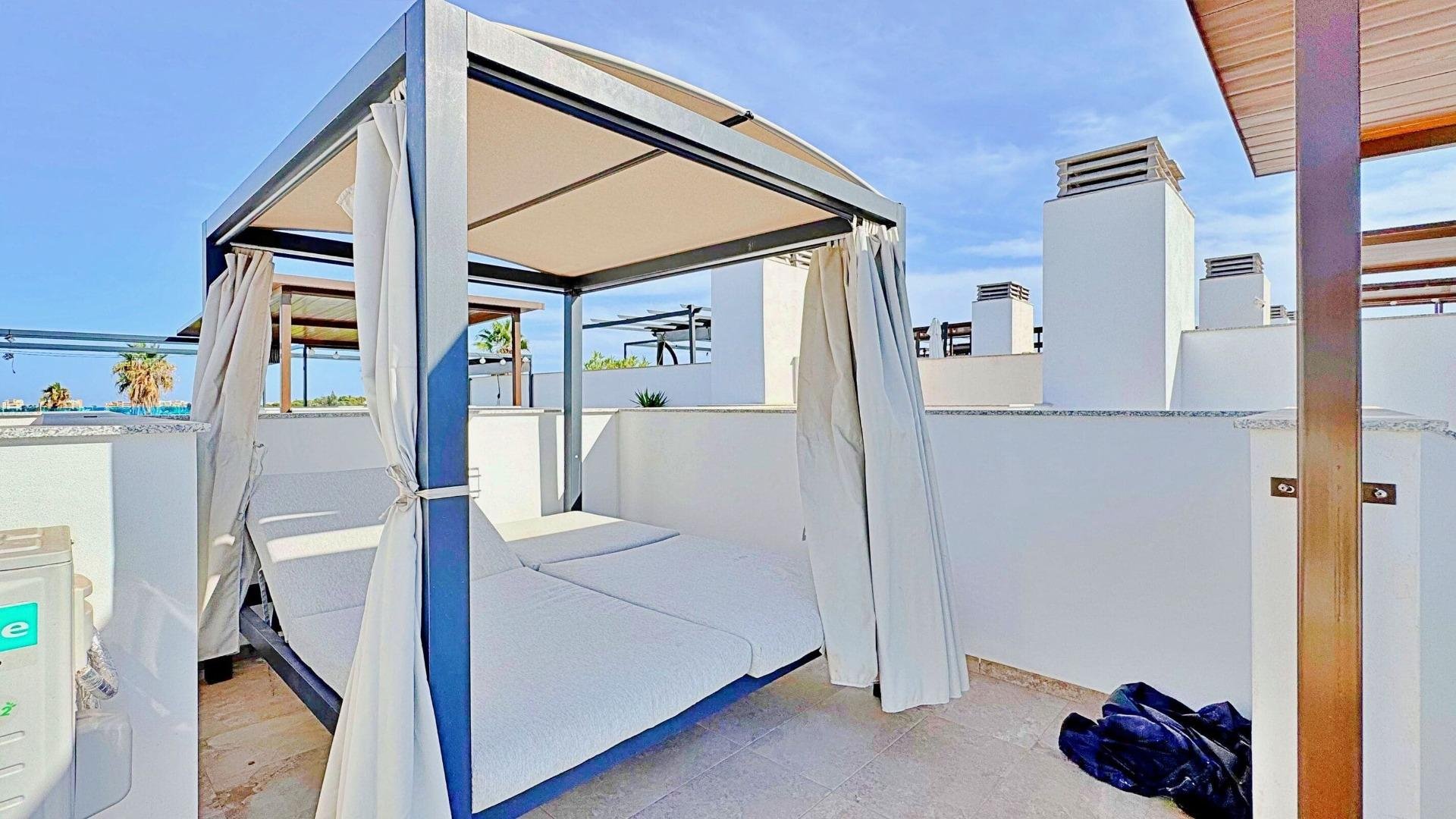 Bungalow i Torrevieja, Alicante, Spanien 3 sovrum, 113 kvm. Nr. 165713
