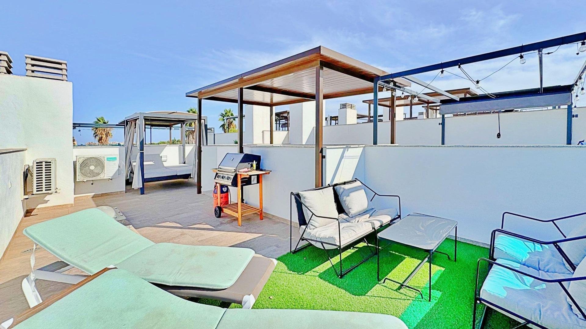 Bungalow i Torrevieja, Alicante, Spanien 3 sovrum, 113 kvm. Nr. 165713