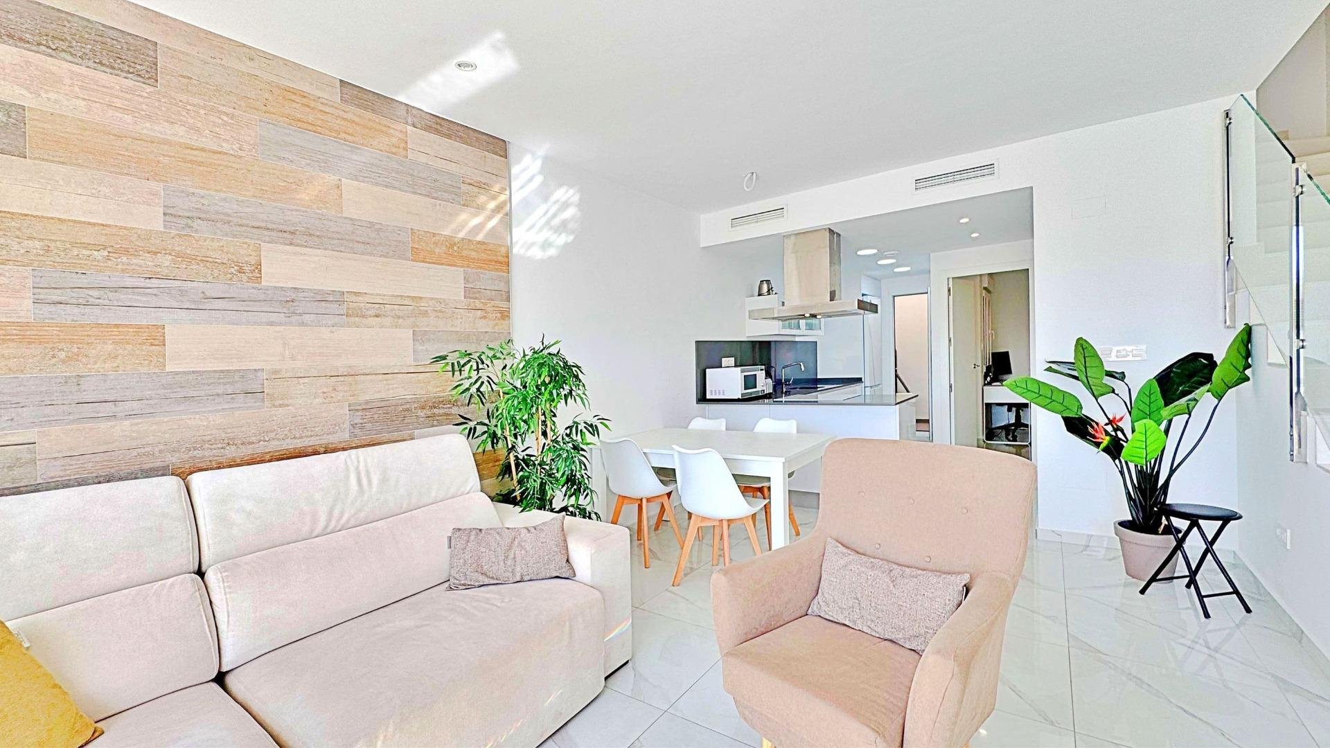 Bungalow i Torrevieja, Alicante, Spanien 3 sovrum, 113 kvm. Nr. 165713