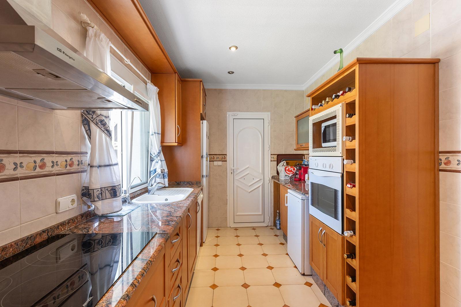 Вилла в Торревьеха, Аликанте, Испания 4 спальни, 212м2 №165711